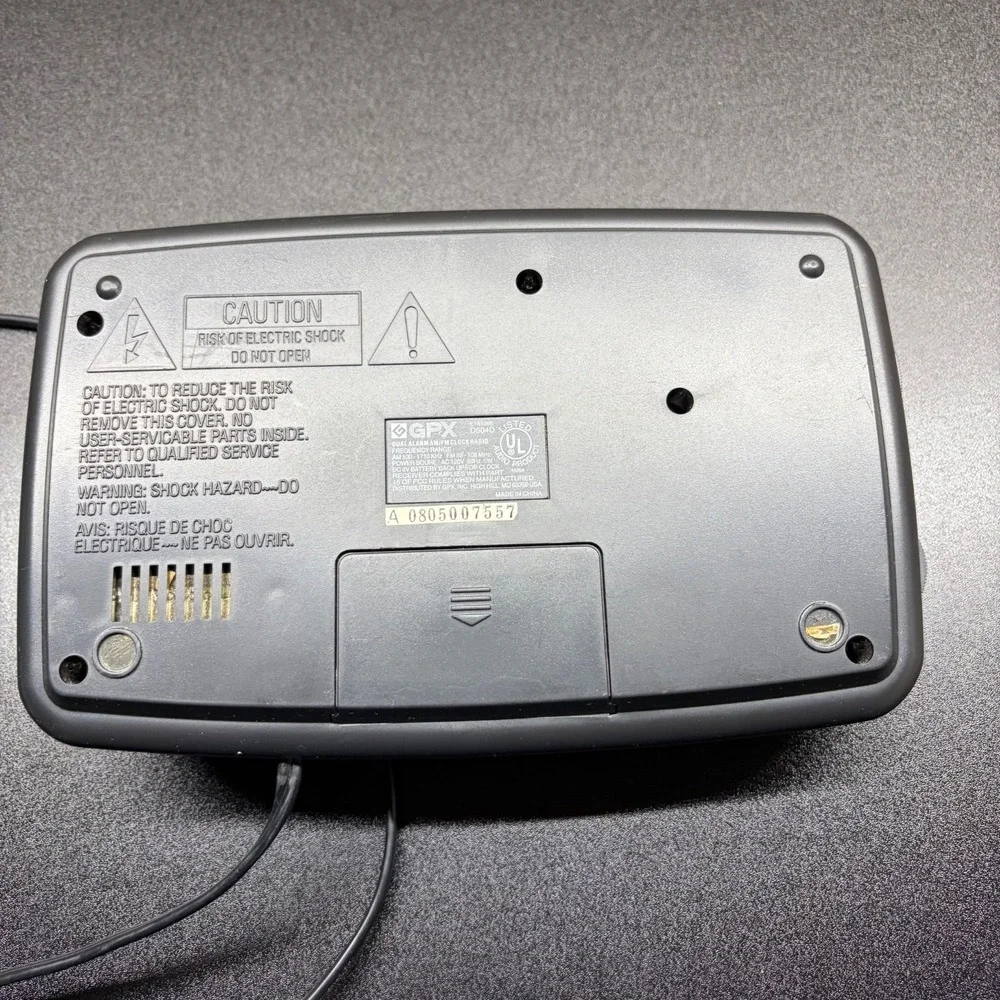 GPX Dual Alarm AM/FM Clock Radio‎ 120v 9v backup for clock Tested and working
